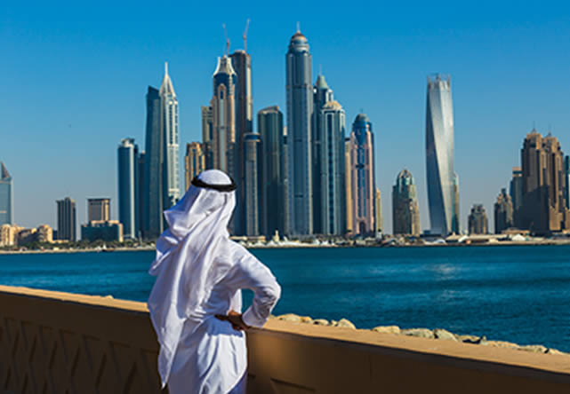 Viaje a emiratos en Español 2026-2027 Foto de viaje a emiratos en Español 2026-2027